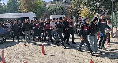 Bursa'da bir kişinin ölümüne 2 kişinin yaralanmasına neden olayda 10 kişi adliyeye sevk edildi