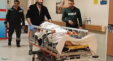 Bursa'da elektrik direğinden düşen 2 tekniker yaralandı