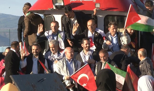 Bursa'da Filistin'e destek için tekneler denize açıldı