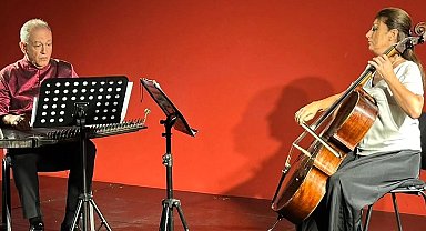 Bursa'da sezon çello ve kanunun buluşmasıyla başladı