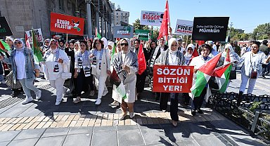 Büyükkılıç, eşi ile birlikte Gazze İçin Sessiz Çığlık Programına katıldı