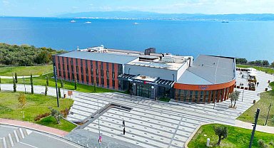 Büyükşehirin kütüphanelerine yeşil bina sertifikası