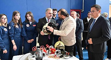 ÇAKÜ'de 'topluluk tanıtım gününe' yoğun ilgi