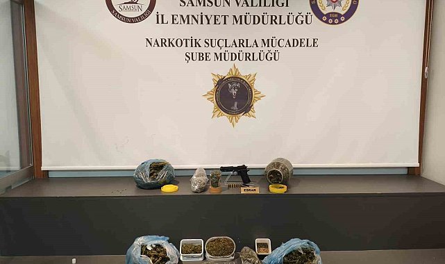 Çatı katında yapılan aramada uyuşturucu ve silah ele geçirildi