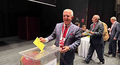 CHP'de gergin kongre