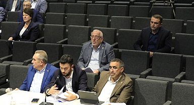 CHP'li Başkan Tanju Çelik'in, belediyenin maaş paralarını SGK'nın istediği yönündeki sözlerine yalanlama