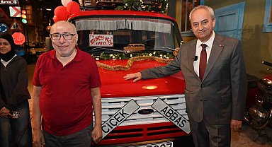 Çiçek Abbas, yıllar sonra minibüsüyle buluştu