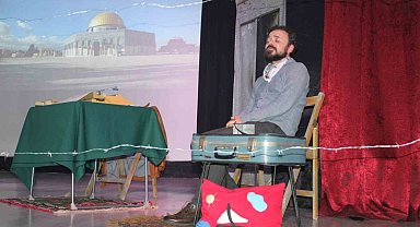 Çınarcık'ta "Bir Filistin Hikayesi" adlı oyun sahnelendi