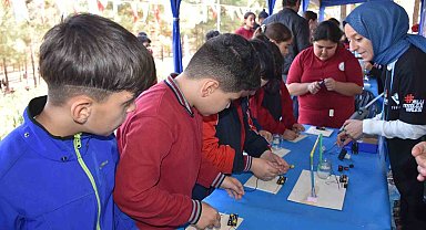 Çocuklar Şahinbey Belediyesi'nin Bilim Şenliği'nde doyasıya eğlendi