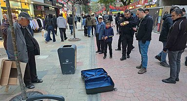 Çöp kutusu yanına bırakılan valiz paniğe neden oldu