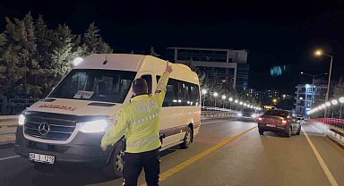 Çorlu'da alkollü kadın sürücü kaza yaptı, trafik felç oldu