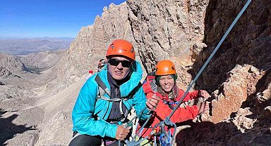 Denizlili dağcılar Kaldı ve Sulağankaya zirvelerine tırmandı