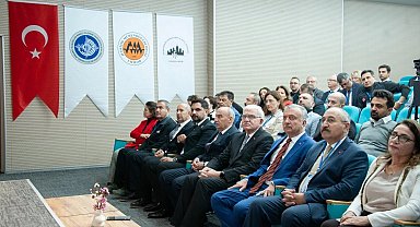 Deprem bilimciler EBYÜ'de buluştu