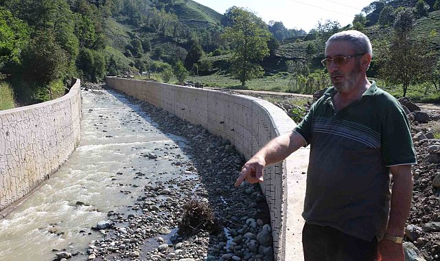 Dere ıslahı nedeniyle çayı bahçede kaldı