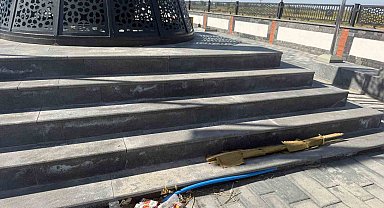 Dilucu Şehitleri Anıtı'ndaki kirlilik tartışması: Haberi yapan gazeteci gözaltına alındı