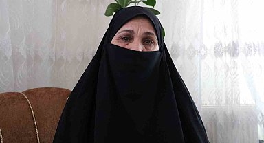 Diyarbakır'da bebeği öldü denilip cenazesi gösterilmeyen anne 33 yıldır evladının hasretiyle yaşıyor