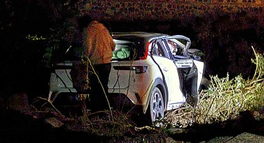 Diyarbakır'da polisin dur ihtarına uymayan araç faciaya davetiye çıkardı: 7 yaralı