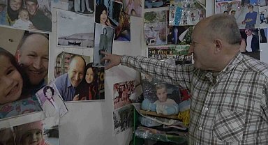 Doğduğu 7 bin nüfuslu kasabanın neredeyse tüm sakinlerinin fotoğraflarını çekip arşivledi