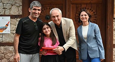 Dokumapark'ta çocukların gelecek şehir hayalleri tuvallere yansıdı