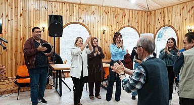 Dünya yaşlılar gününde 'yaşımız hep 18' etkinliği