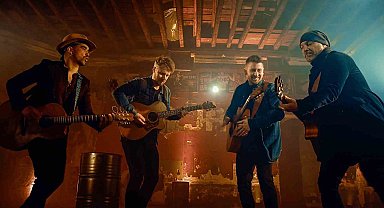 Dünyaca ünlü gitar dörtlüsü "40 Fingers" ilk kez İstanbul'da konser verecek