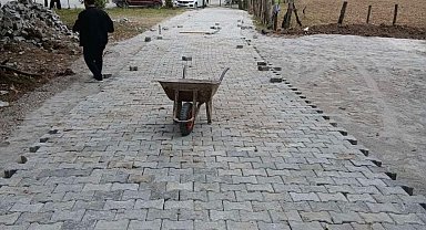 Düzce'de köy iç yollarda kış öncesi son çalışmalar yapılıyor