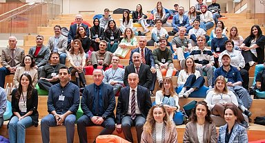 EBYÜ'de "Global Englishes in Language Teaching Programı"nın açılışı gerçekleştirildi