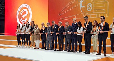 Eczacıbaşı Spor Kulübü yeni salonuna kavuştu