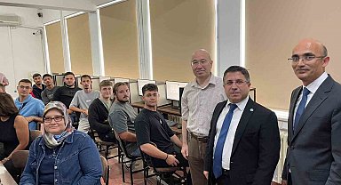 Edremit Meslek Yüksekokulu'nda "Efe Berk Sakin Bilgisayar Laboratuvarı" açıldı