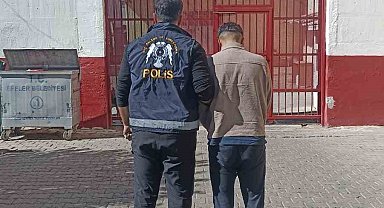 Efeler'de 10 yıl hapis cezası bulunan firari yakalandı