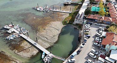 Eğirdir Gölü'nde balıkçı tekneleri karaya oturdu, balıkçılık bitme noktasına geldi