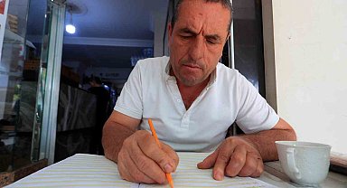 Ehliyet sahibi olabilmek için 48 yaşında okuma-yazma öğrenmeye başladı