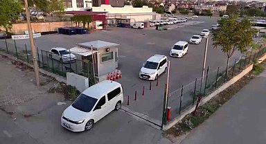 Ehliyetlerine el konulan sürücüler için sahte alkol testi düzenleyen şebekenin 42 üyesi yakalandı