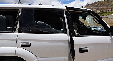 Ekvador Devlet Başkanı Noboa'nın aracına taşlı ve silahlı saldırı düzenlendi