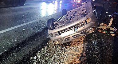 Elazığ'da otomobil takla attı: 2 yaralı