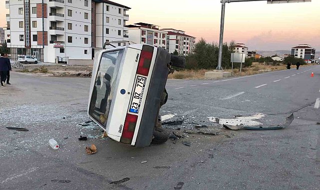 Elazığ'da trafik kazası: 2 yaralı