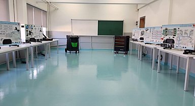 Elektrikli araçlar eğitim merkezinde kurulum çalışmaları hızla ilerliyor