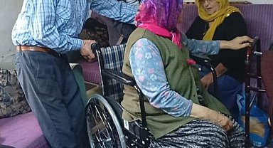 Emekli astsubaylardan tekerlekli sandalye desteği