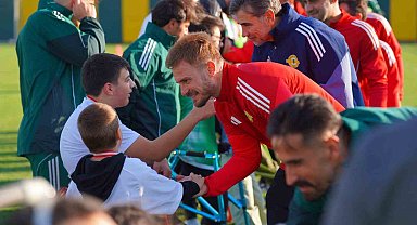 Engelleri yeşil sahada aştılar