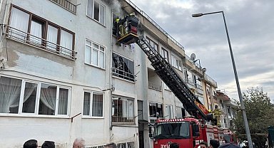 Erdek'te apartman dairesinde korkutan yangın