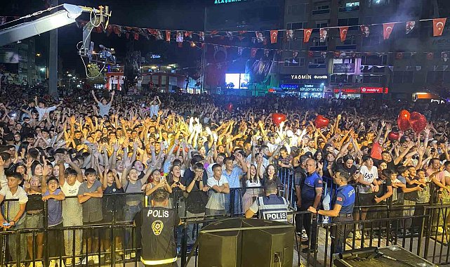 Ertelenen Aleyna Tilki konseri 10 Ekim'de yapılacak