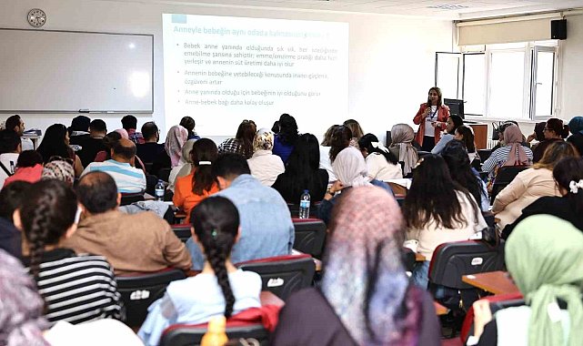 ERÜ Hastaneleri'nde Anne Sütü ve Tamamlayıcı Beslenme Eğitimi düzenlendi