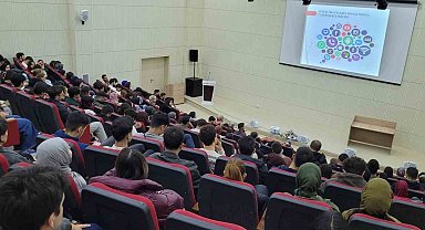 Erzurum polisinde gençlere bilgilendirme