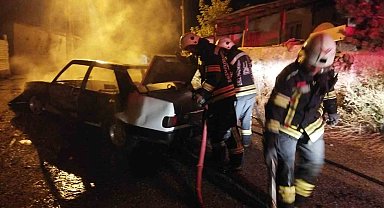 Erzurum'da araç alev topuna döndü