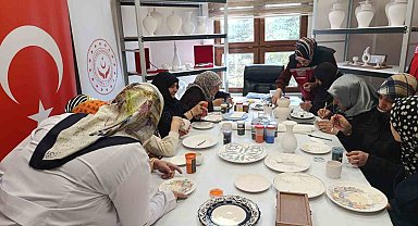 Erzurum'da şehit yakınlarına sanatla şifa: Çini, Tezhip ve Ebru kursları başladı