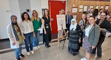 Eskişehir Şehir Hastanesi'nde Yaşlılar Günü standı kuruldu