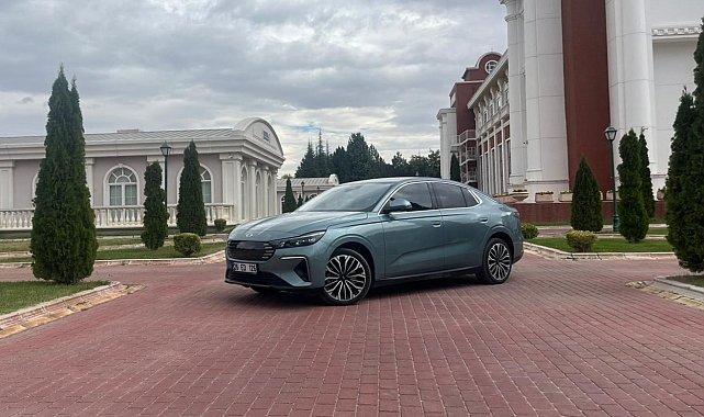 Eskişehir trafiğindeki ilk yerli sedan aracı görenler bir daha bakıyor