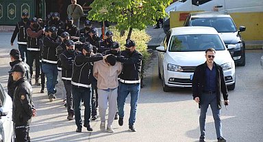 Eskişehir'de eş zamanlı uyuşturucu operasyonu: 8 kişi tutuklandı