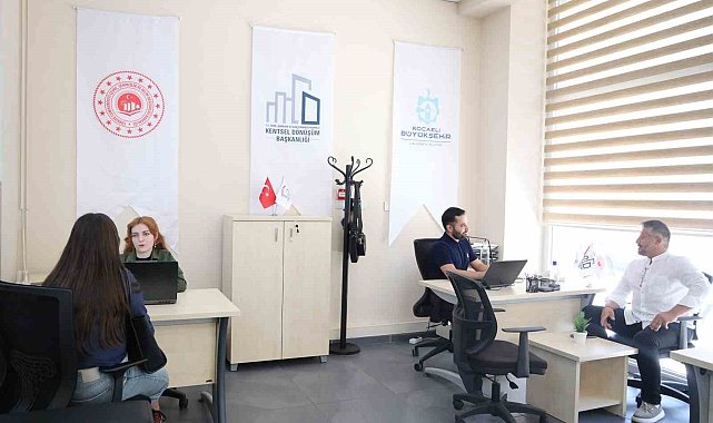 Evini yenilemek isteyen ofislere koşuyor