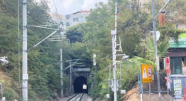 Evlerin altından geçen 114 yıllık tren tüneli mahalleyle bütünleşti